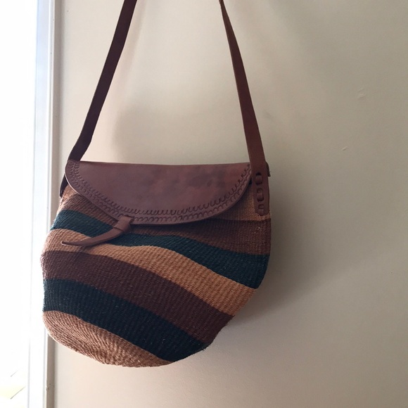 Large vintage woven tote - Picture 8 of 8